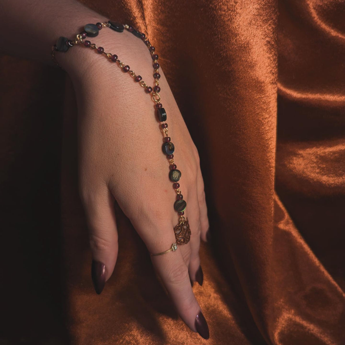 Siren Hand Chain