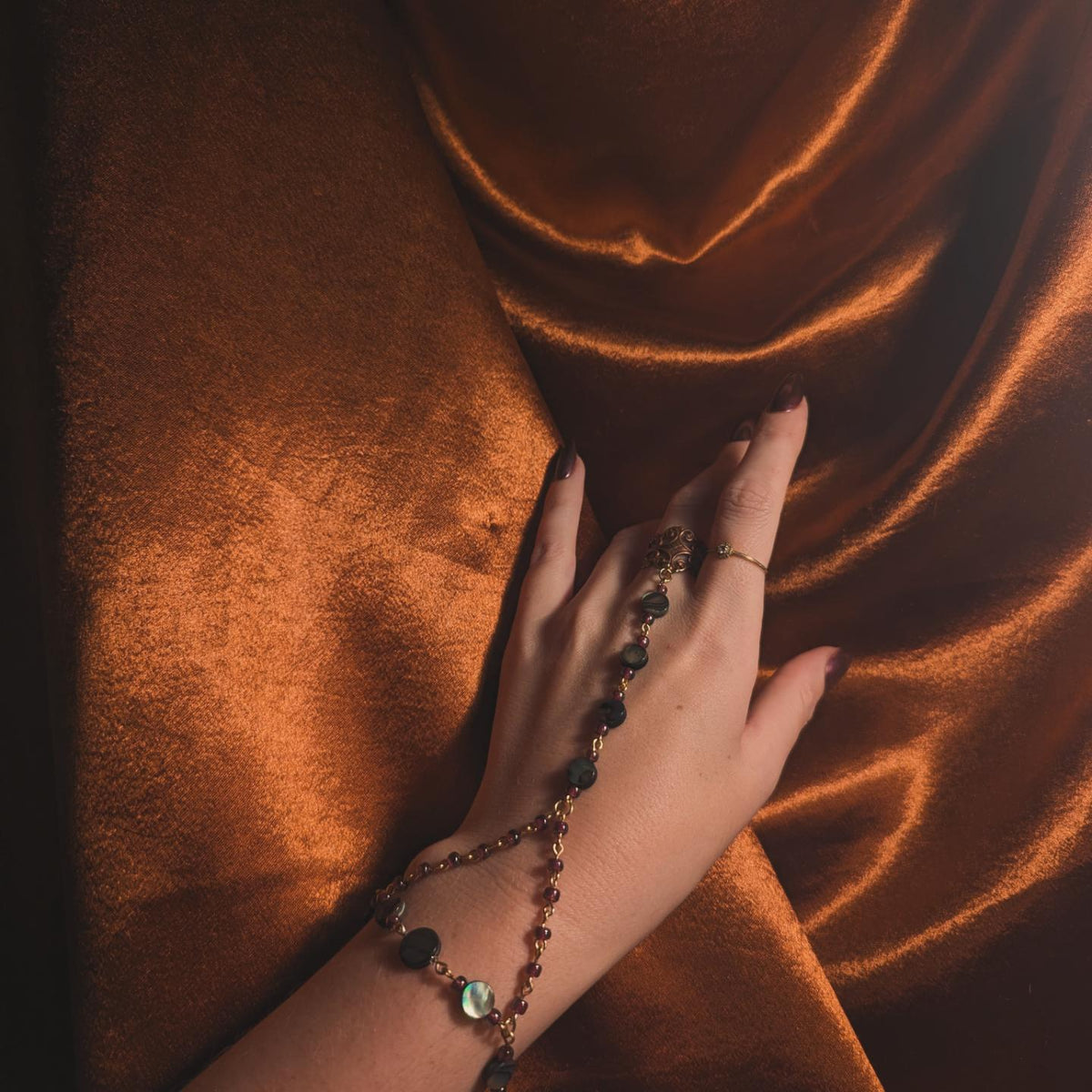 Siren Hand Chain